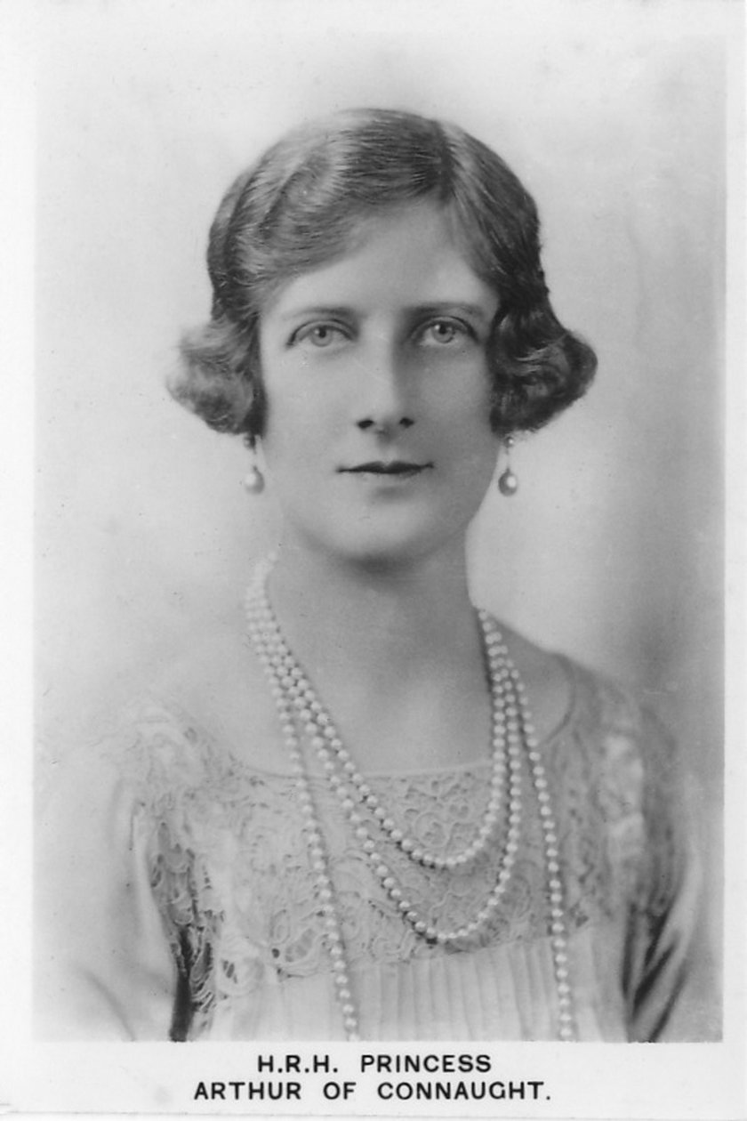 HKH Prinsessan Arthur av Connaught, 1937 av Unbekannt