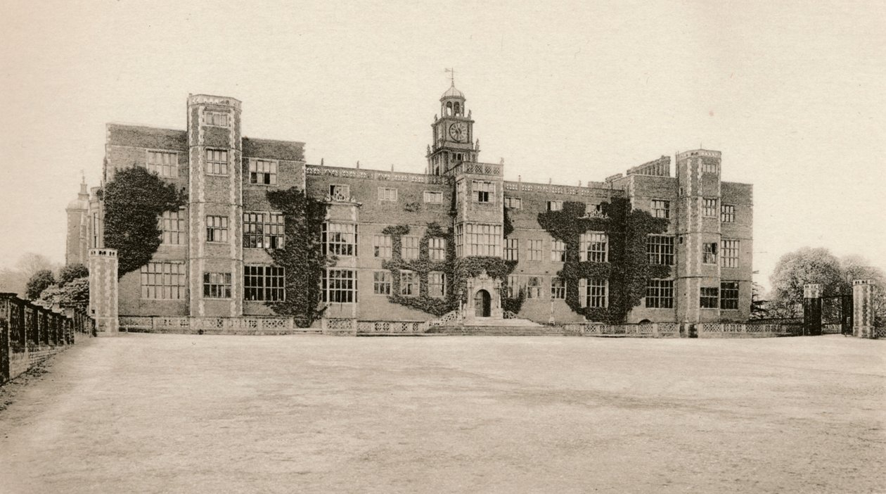 Hatfield House - North Front, c1500-talet, 1904 av Unbekannt