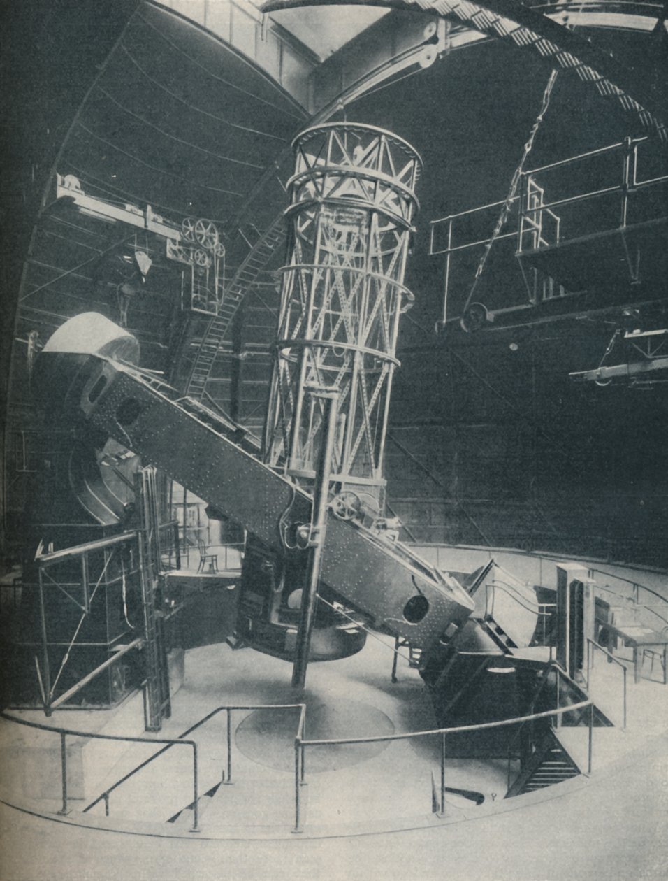 Häckad rund med stål och betong, 100-tumsreflektorn, c1935 av Unbekannt