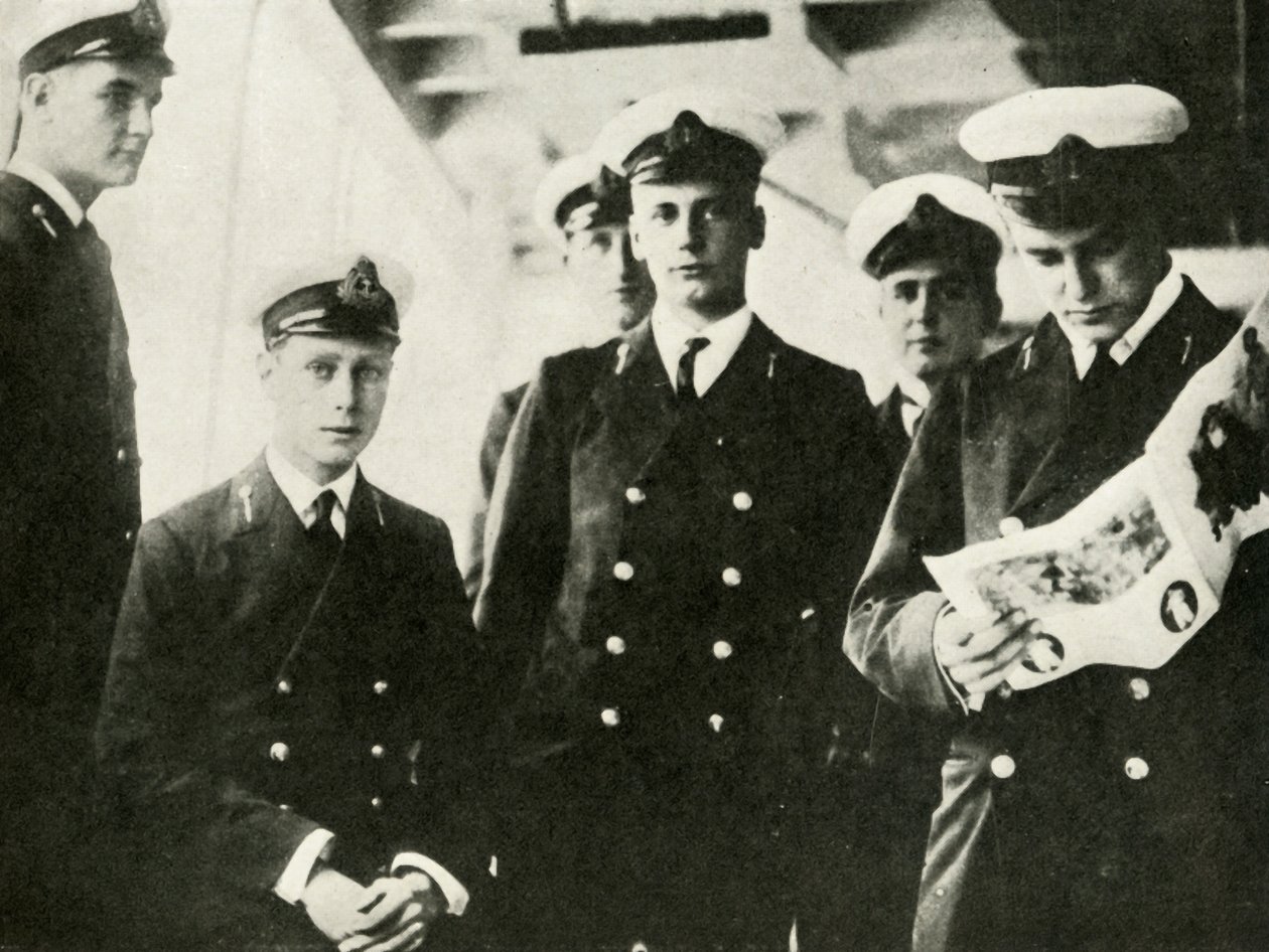 Hans Majestät sittande bland sina kadetter, c1910-talet, 1937. av Unbekannt