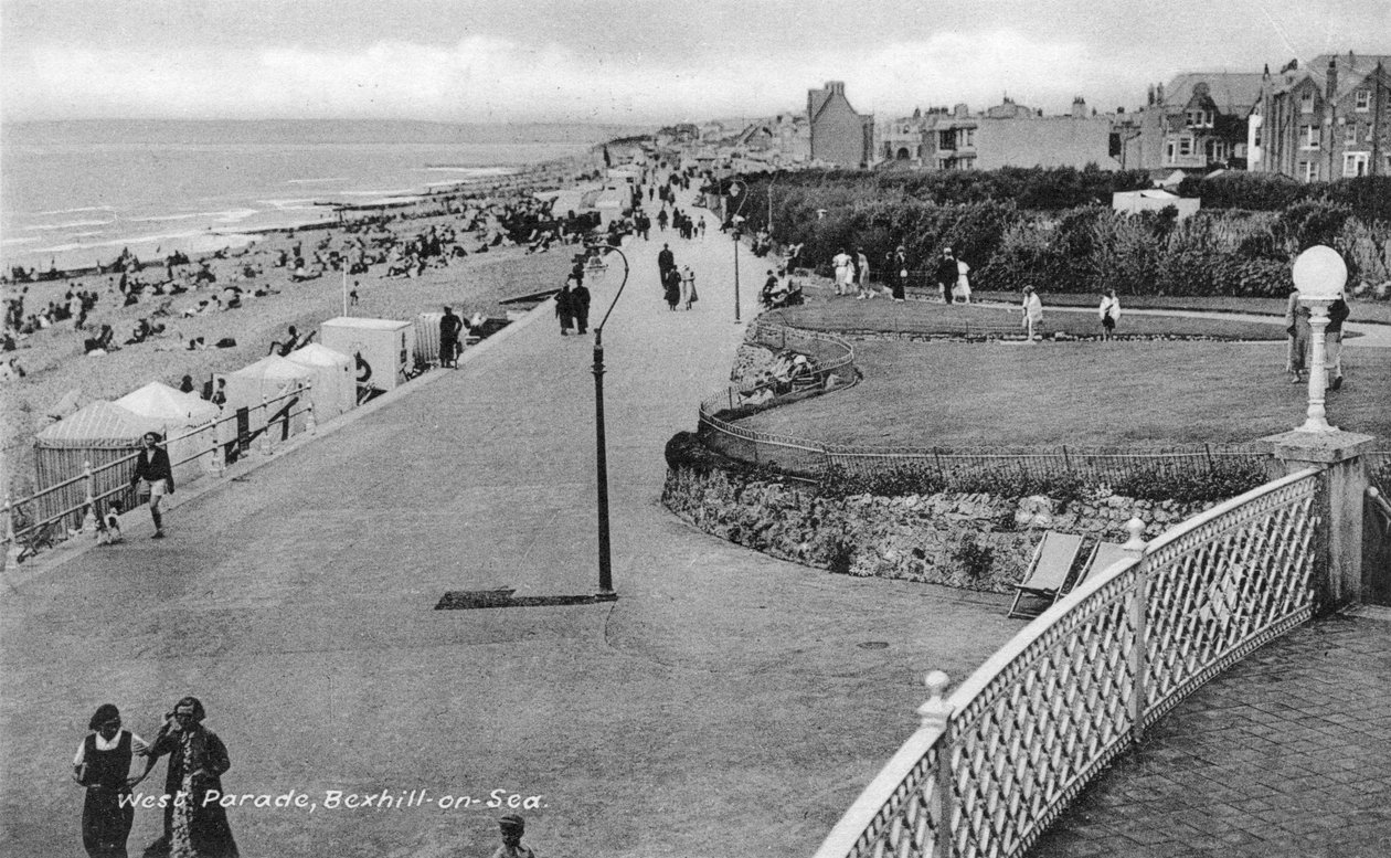 Semesterfirare på West Parade, Bexhill-on-Sea, East Sussex, c1900-c1920s av Unbekannt