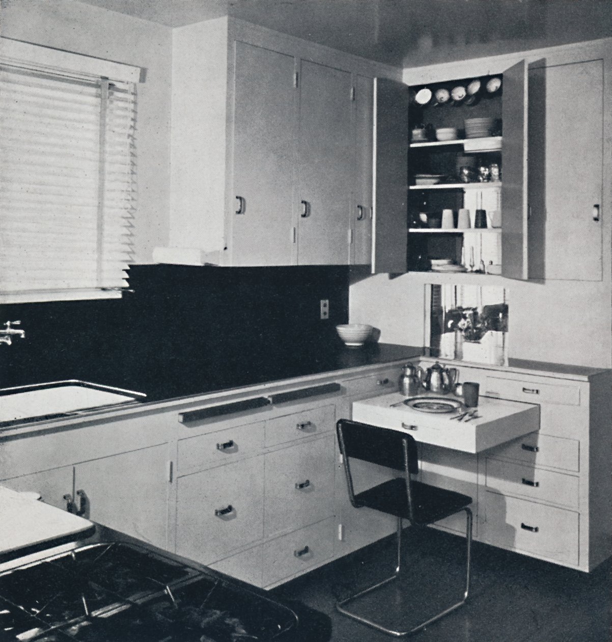 Hedra Easton - The Kitchen In the house of Dr. Ian Campbell, 1940 av Unbekannt
