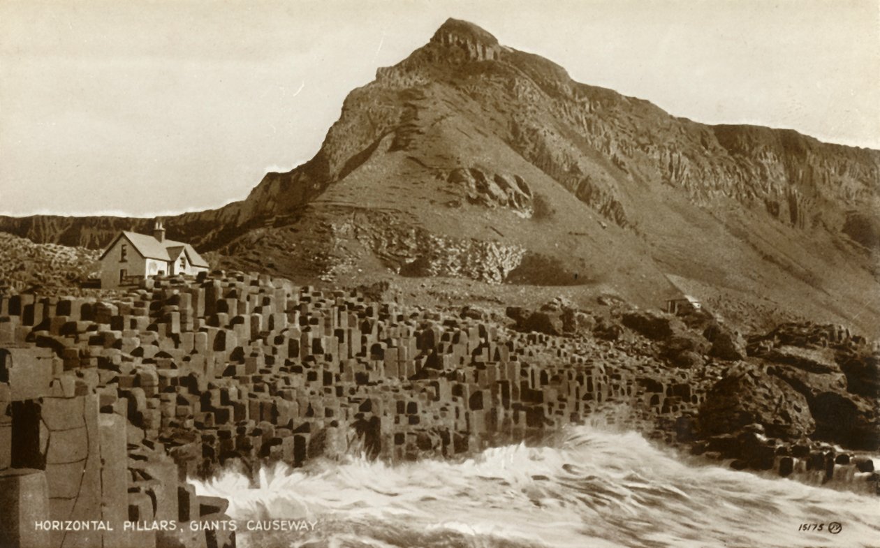Horisontella pelare, Giants Causeway, sent 1800-tidigt 1900-tal. av Unbekannt