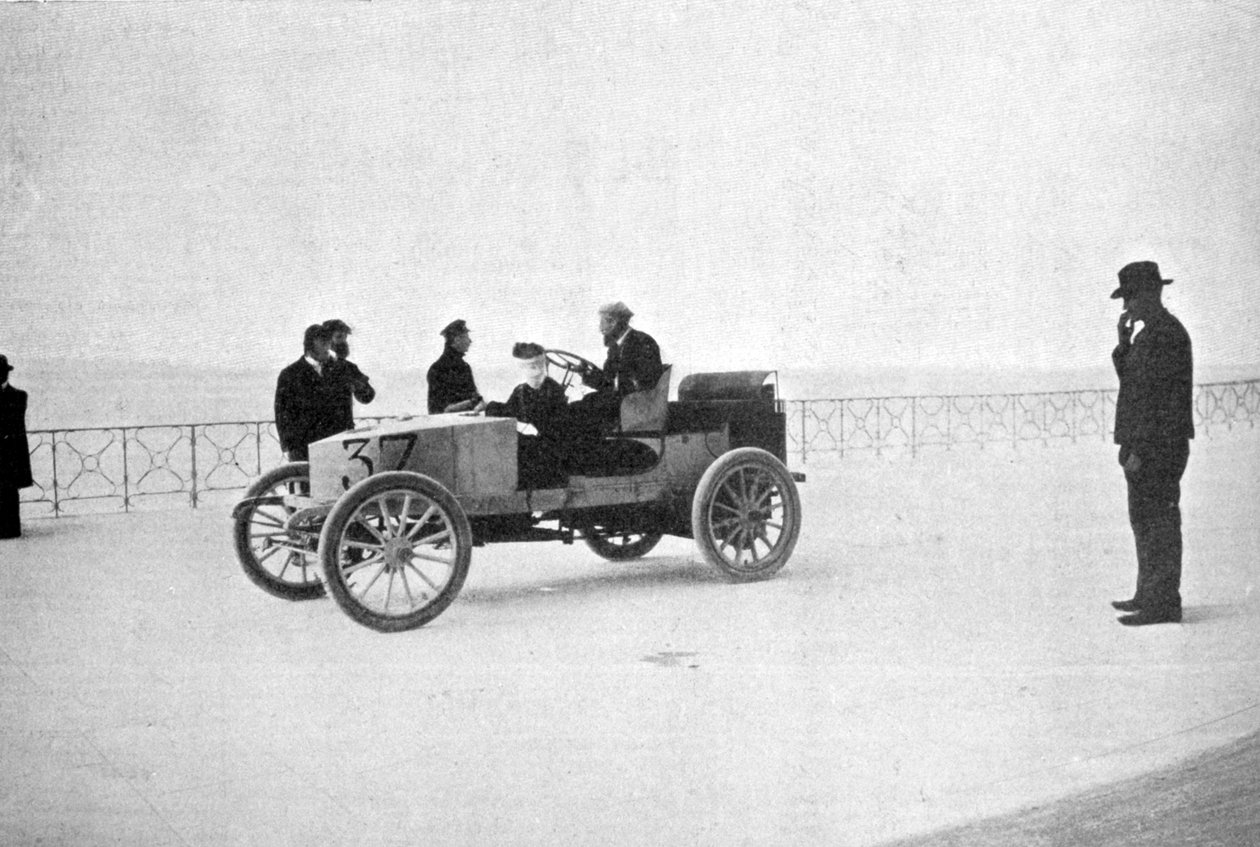 Hubert le Blon, i sin Gardner-Serpollet ångbil, Nice, 1903 av Unbekannt