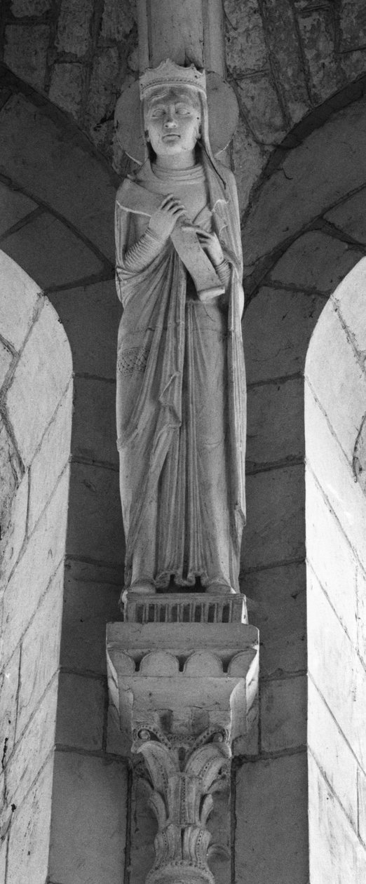 I ett stridshuvud fall, drottningen av Gamla testamentet. Anonym skulptur. Collegiale Saint Sylvain, Levroux (Indre) av Unbekannt