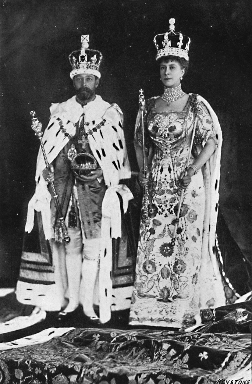 Våren 1910 dog kung Edward VII, i mars 1911 kröntes kung George V, 1911, 1945 av Unbekannt