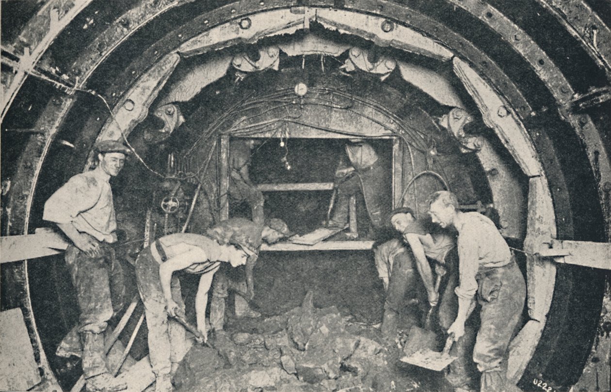 Inside a Greathead Tunneling Shield, 1926 av Unbekannt