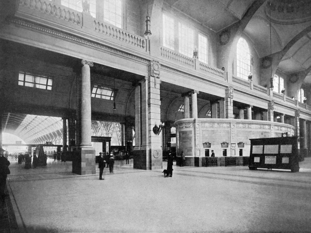 Interiör av Retiro järnvägsstation, Buenos Aires, Argentina av Unbekannt