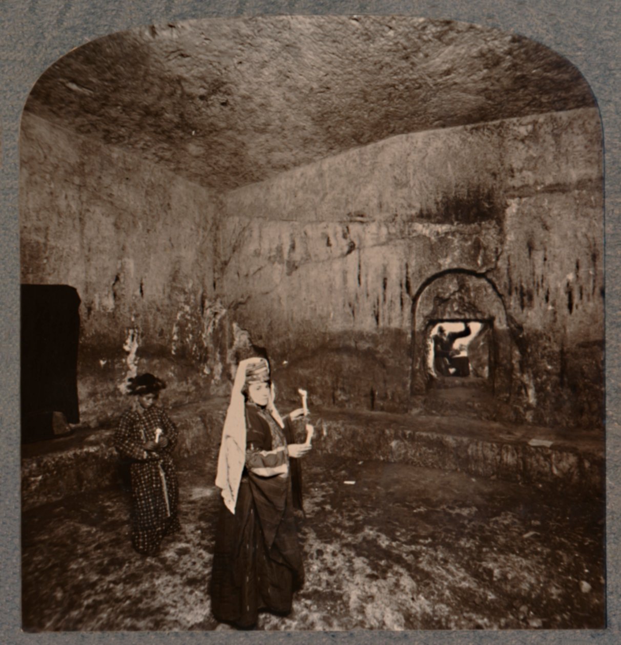 Interiör av kungarnas gravar på vägen till Nablus, c1900 av Unbekannt