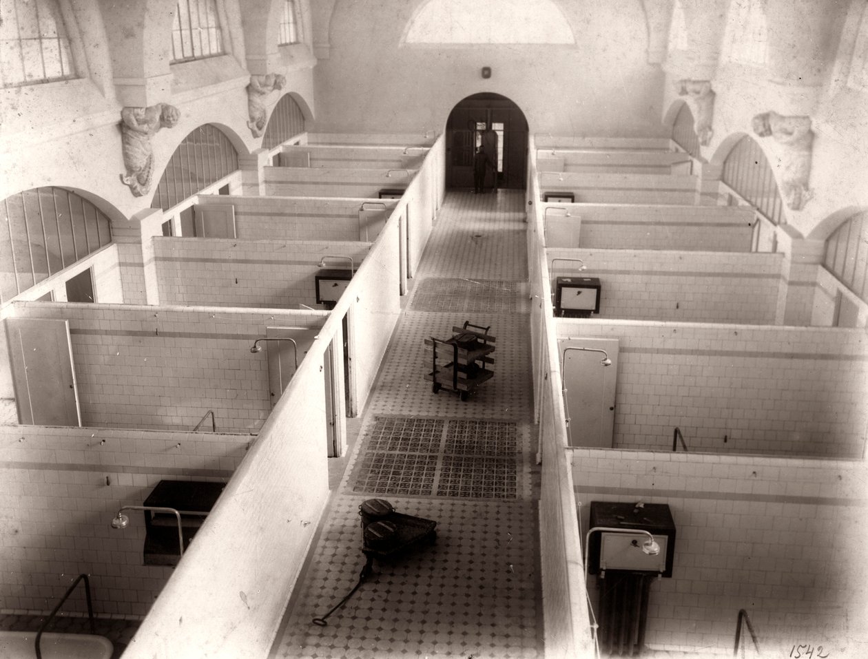 Interiörvy av kliniken för balneoterapi, Mineralnye Vody, Ryssland, 1910-talet av Unbekannt