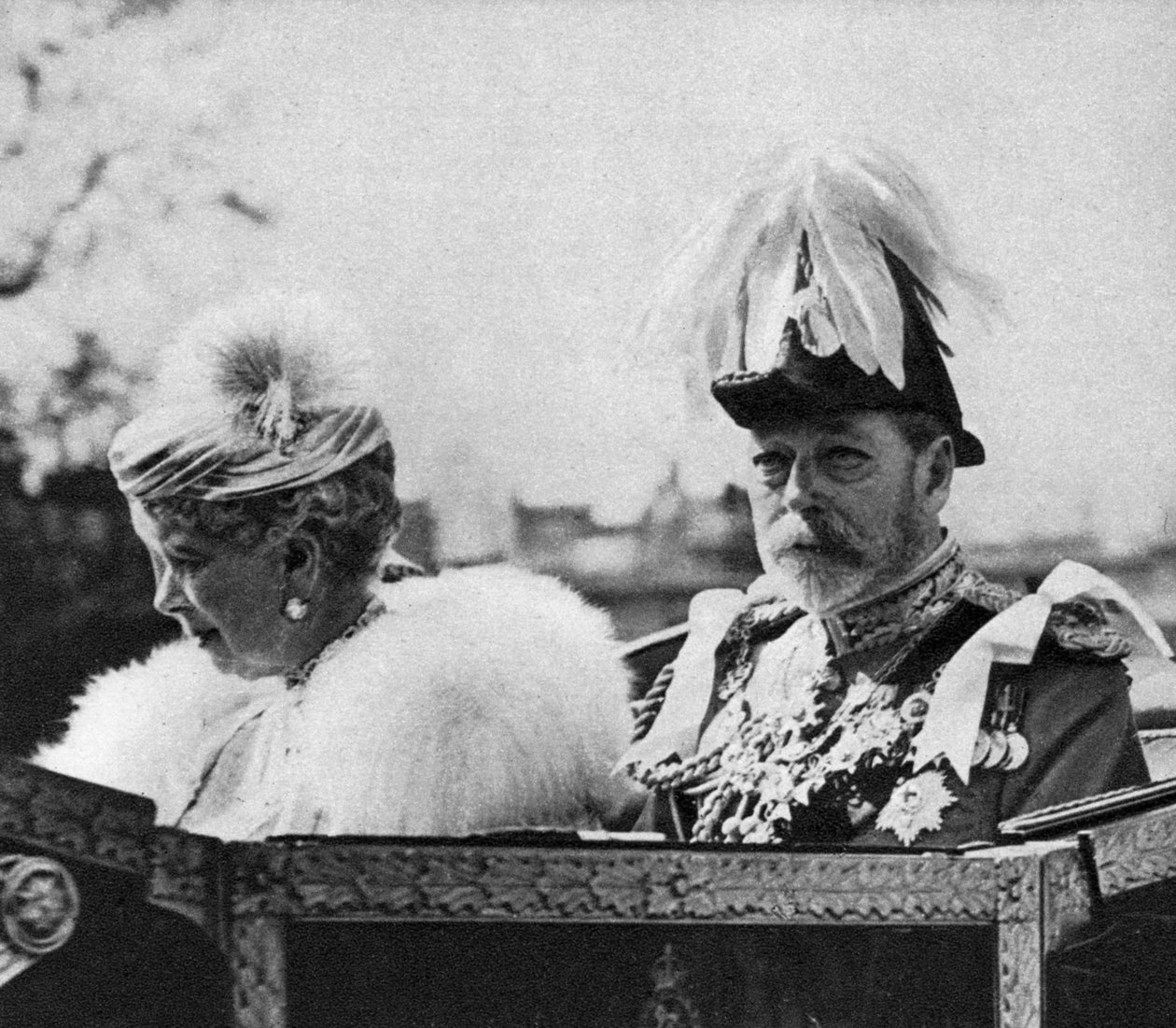 King George V och Queen Mary på väg till St Pauls Cathedral, Silver Jubilee, 1935 av Unbekannt