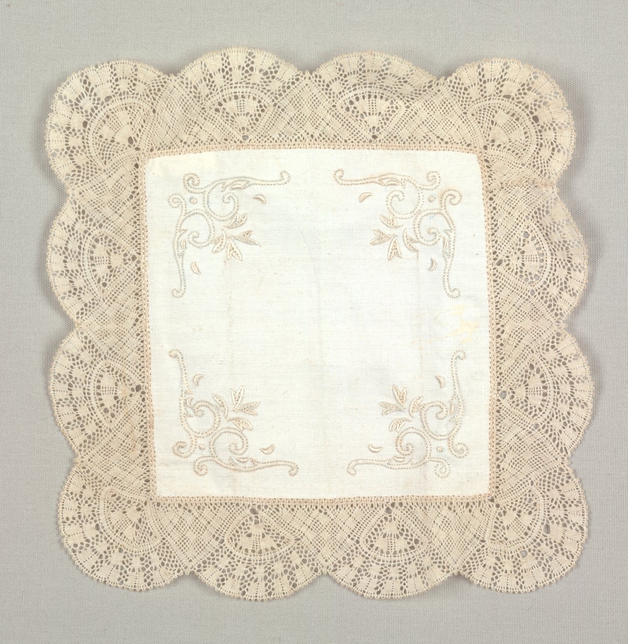 Spets, 1800-tal. av Unbekannt