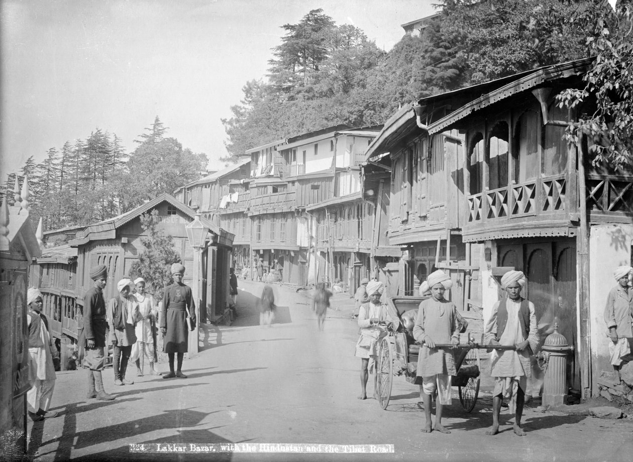 Lakkar Bazaar, med Hindustan och Tibetvägen, Simla, Indien, 1900-talet av Unbekannt