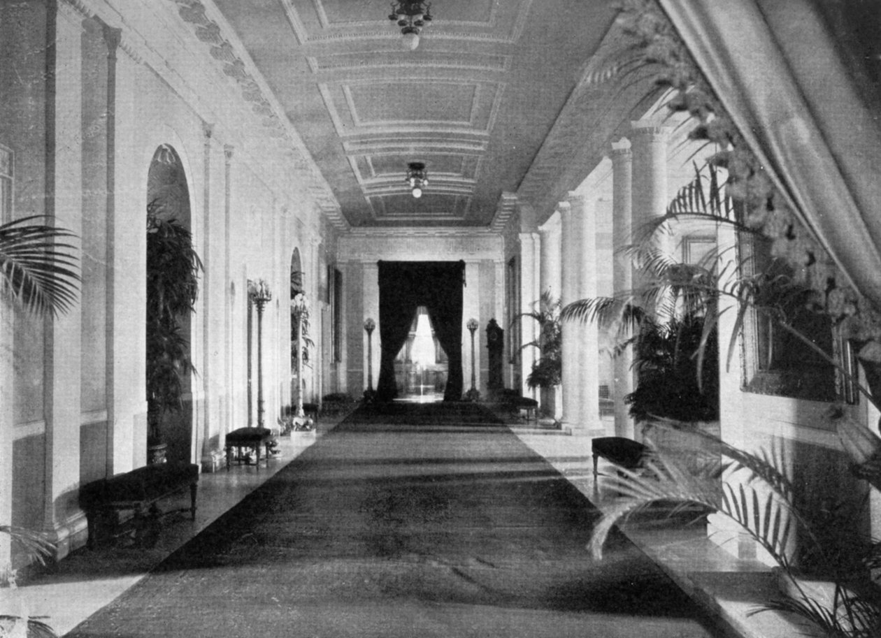 Lång korridor, Vita huset, Washington, USA, 1908 av Unbekannt