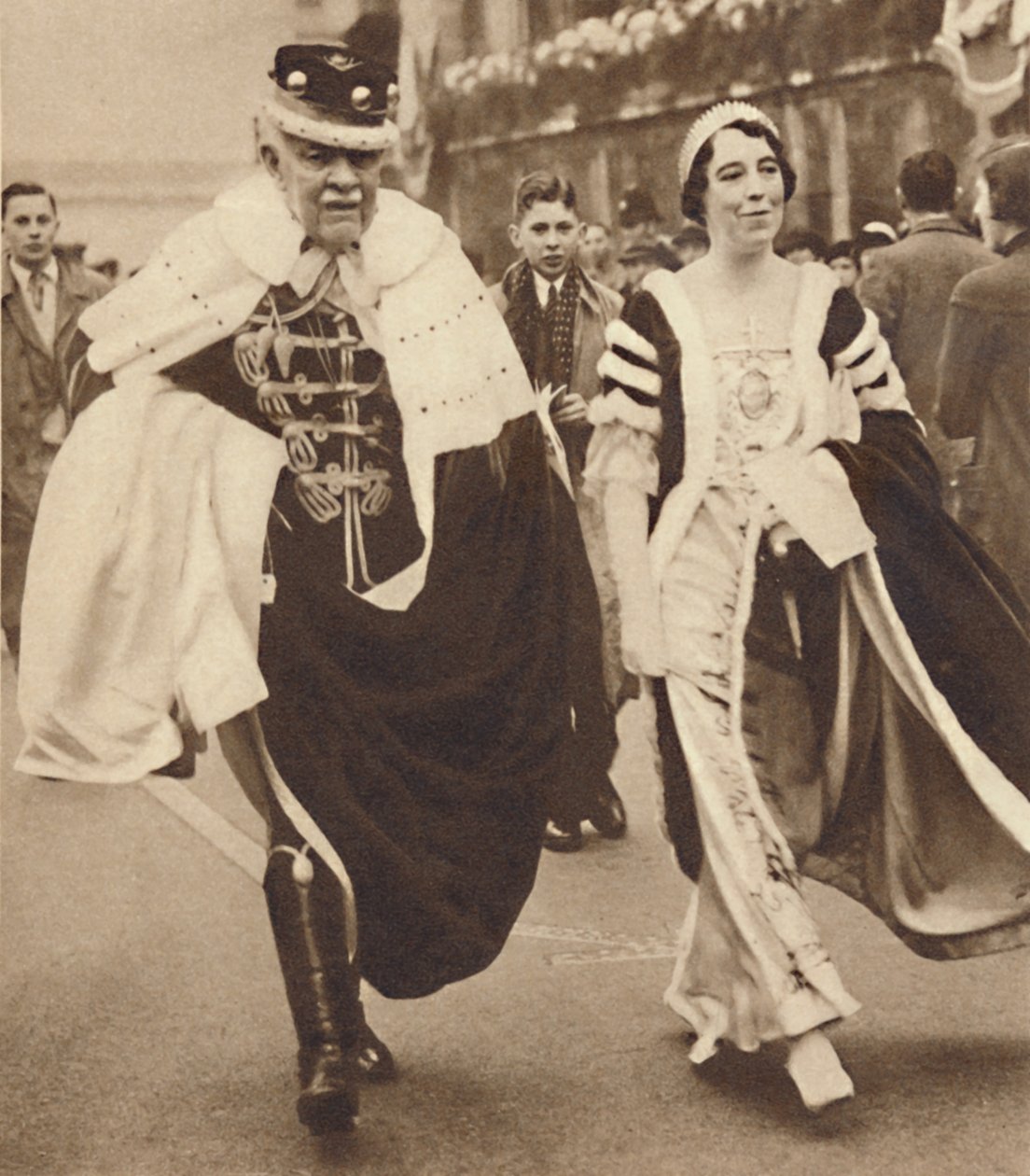 Lord och Lady Armstrong, 12 maj 1937 av Unbekannt