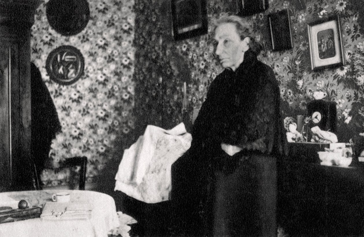 Louise Michel, fransk lärare, medicinsk arbetare och anarkist, 1899 av Unbekannt