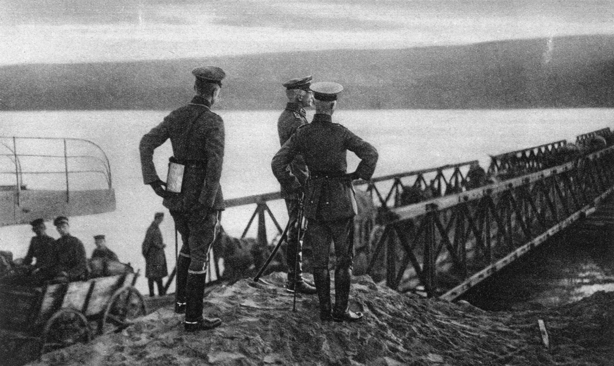 Mackensens armé korsar floden Donau, Rumänien, första världskriget, 1916 av Unbekannt