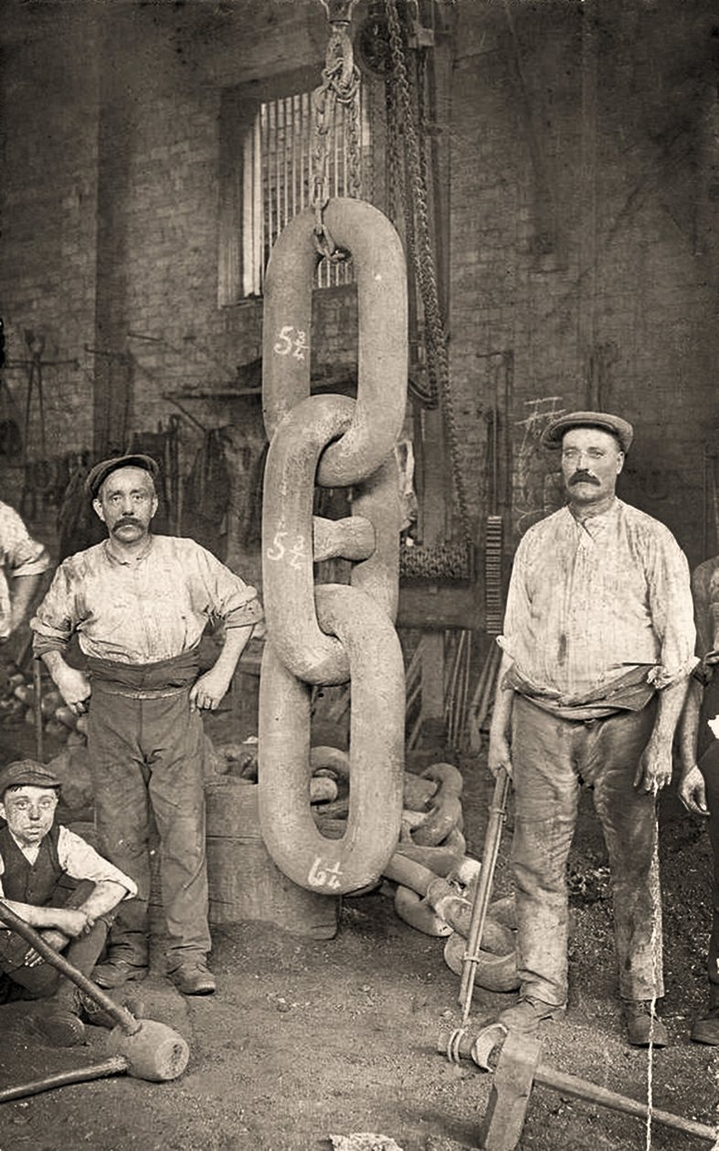Tillverkar Titanics ankarkedja vid Hingley & Sons, ca 1909 (foto) av Unbekannt