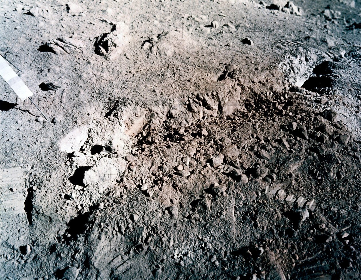 Bemannad rymdflygning, USA, Apollo 17 Orange jord på månen av Unbekannt