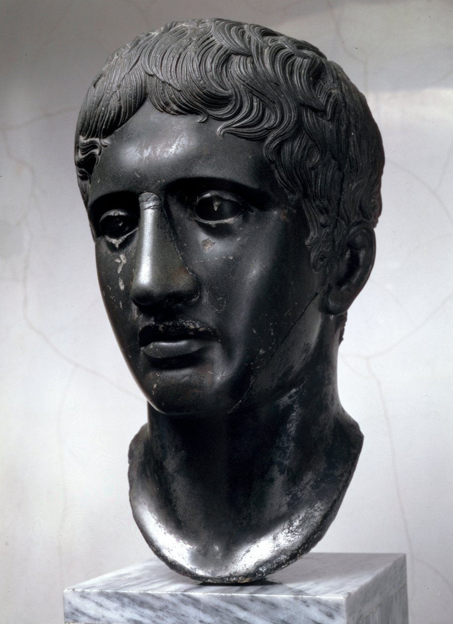 Marmorhuvud av Doryphoros romersk kopia efter original av Polykleitos, c450-c440 f.Kr. av Unbekannt