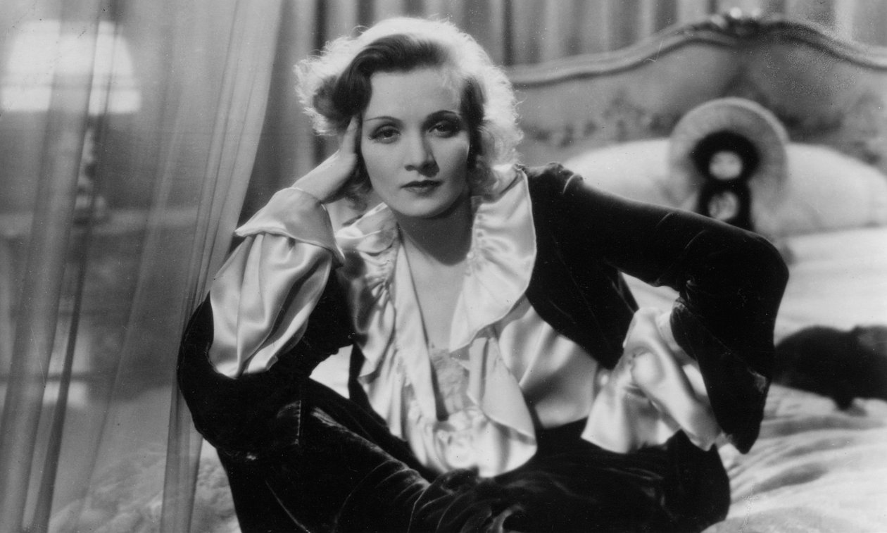 Marlene Dietrich 1901-1992, tyskfödd amerikansk skådespelerska, sångerska och underhållare, 1900-talet av Unbekannt