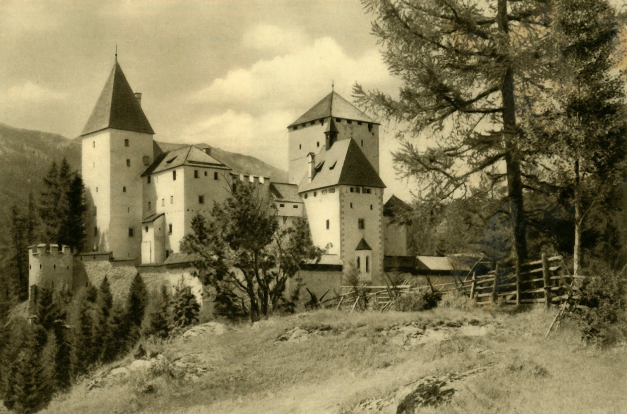 Mauterndorf slott, Österrike, c1935. av Unbekannt
