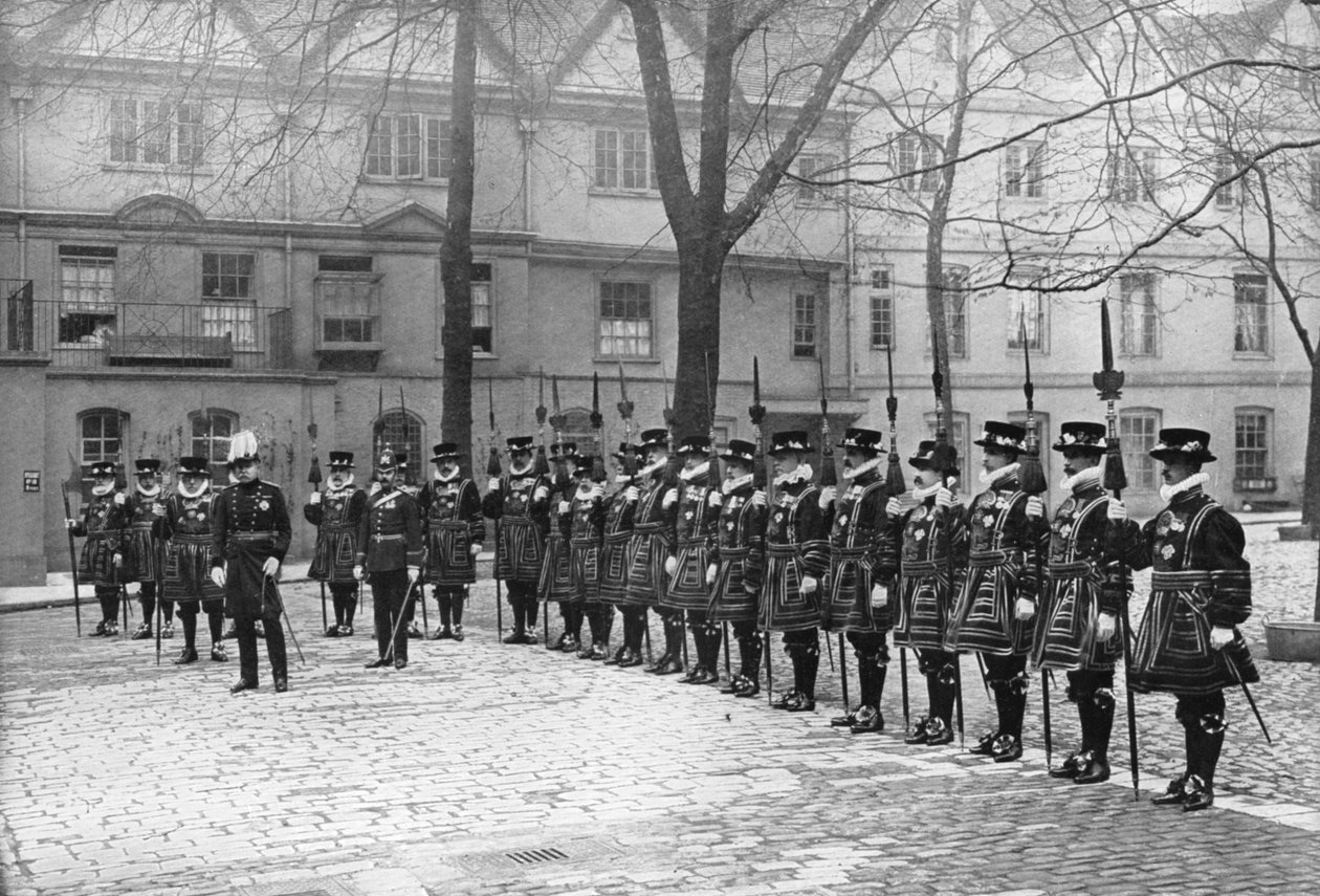 Första maj-parad i Tower of London, 1900-talet av Unbekannt