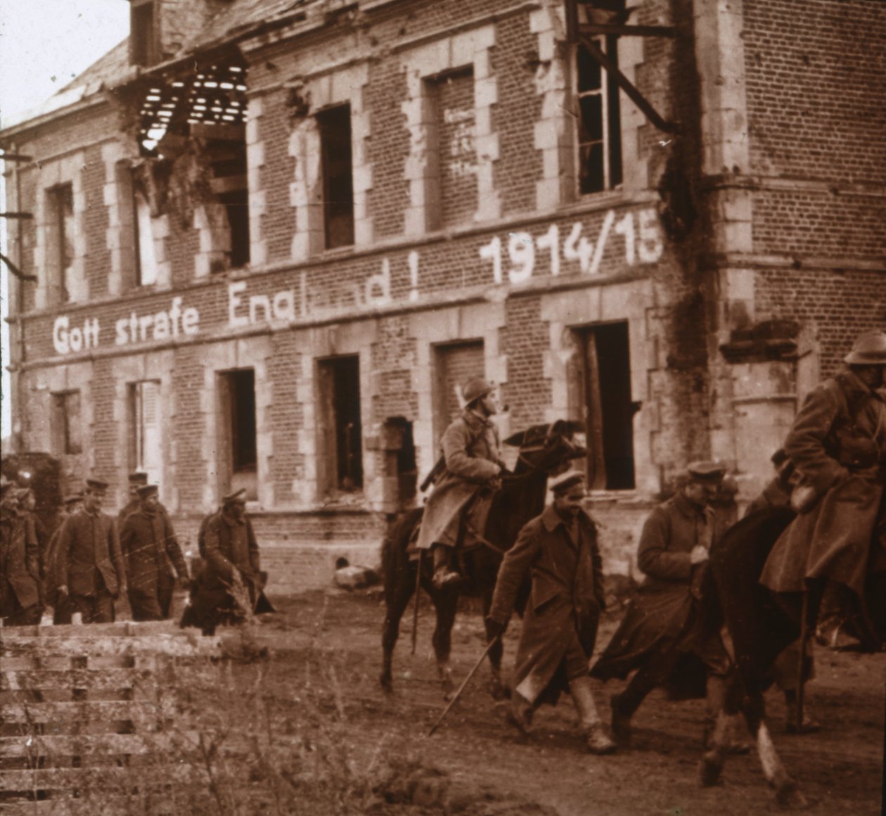 Må Gud straffa England, Bucy-le-Long, norra Frankrike, c1914-c1918 av Unbekannt