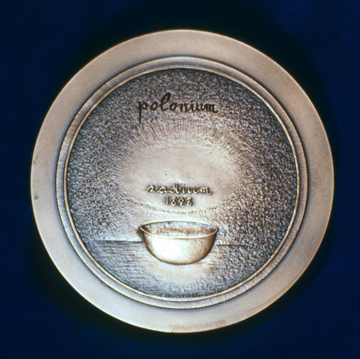 Medalj till minne av Marie Sklodowska Curie, polskfödd fransk fysiker, 1967 av Unbekannt