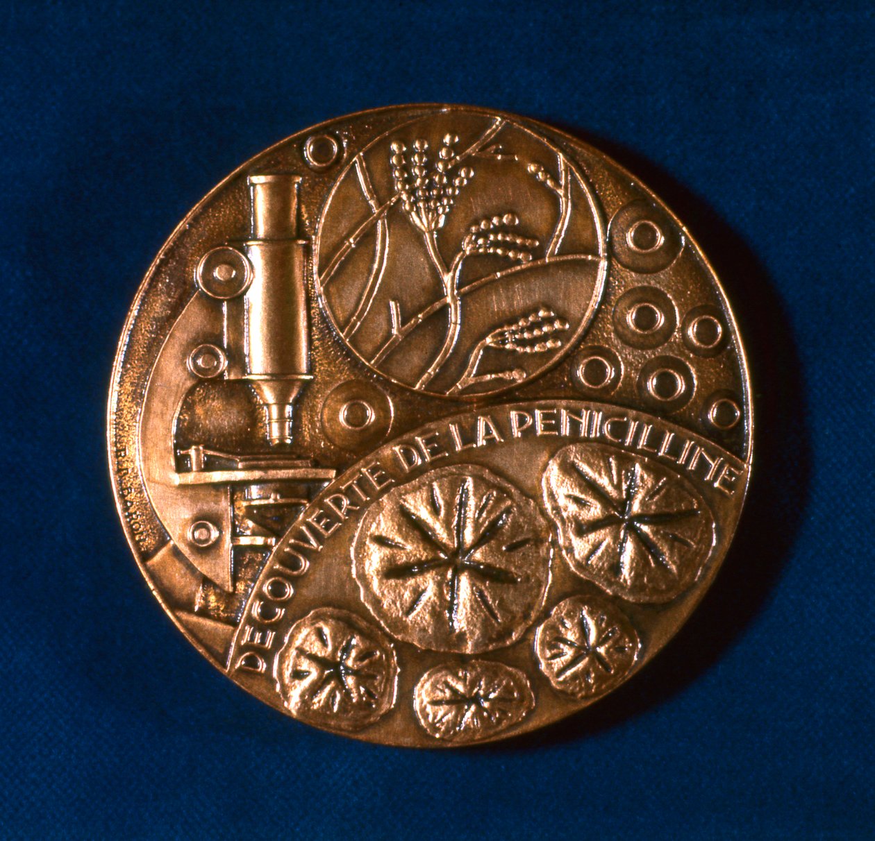 Medalj till minne av upptäckten av penicillin, 1945 av Unbekannt