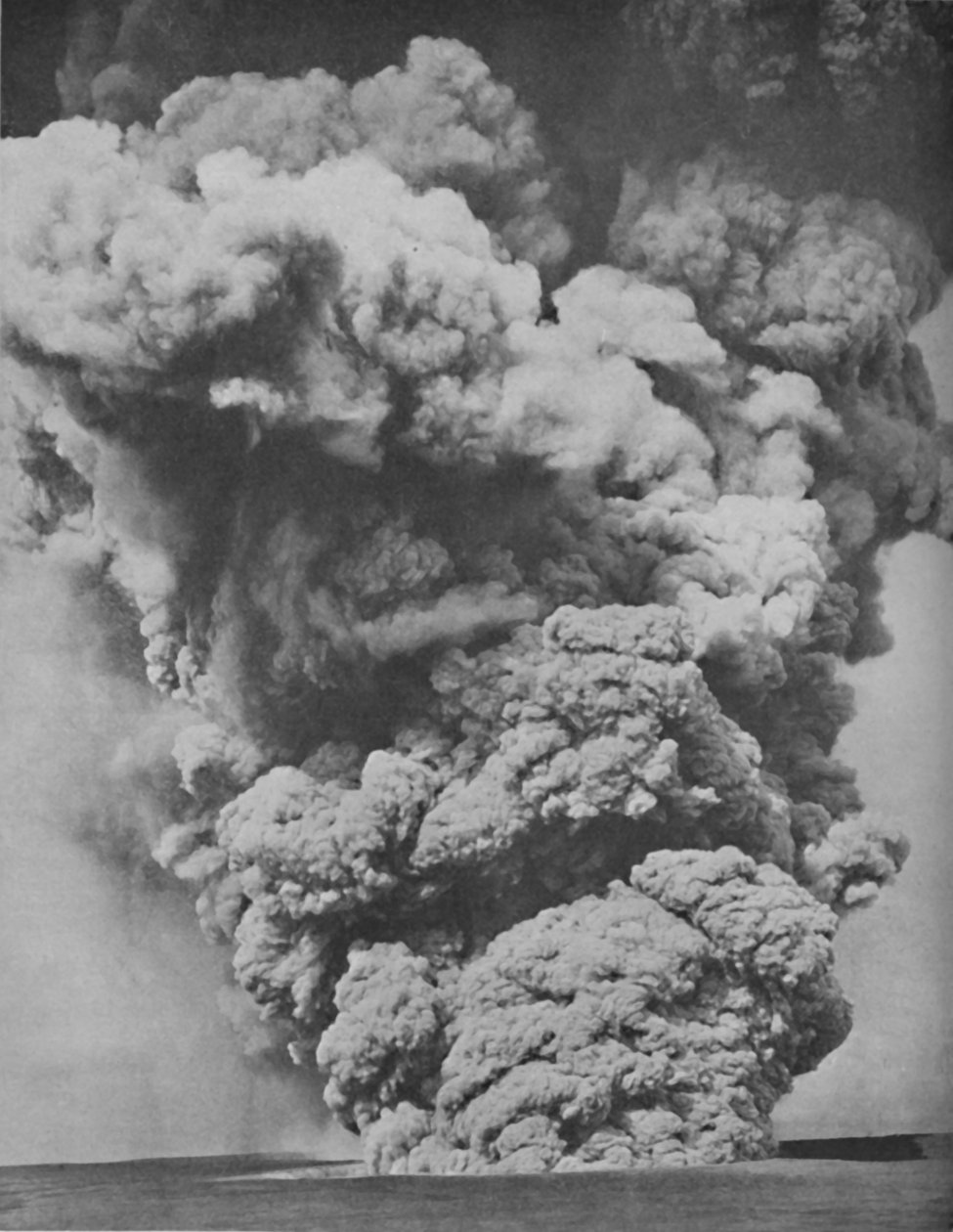 Mephitic Cloud rapade fram från munnen av Kilauea, c1935 av Unbekannt