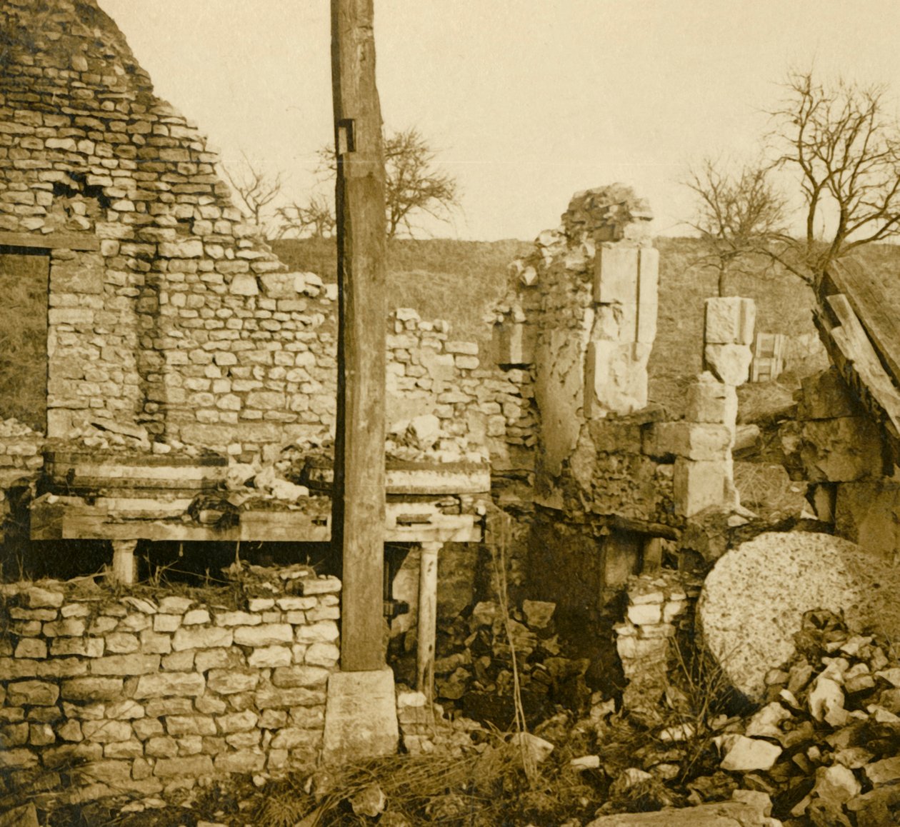 Bruk i Les Éparges, norra Frankrike, c1914-c1918. av Unbekannt