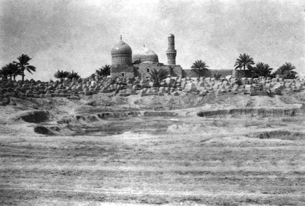Moské och kyrkogård nära Bagdad, 1918 av Unbekannt