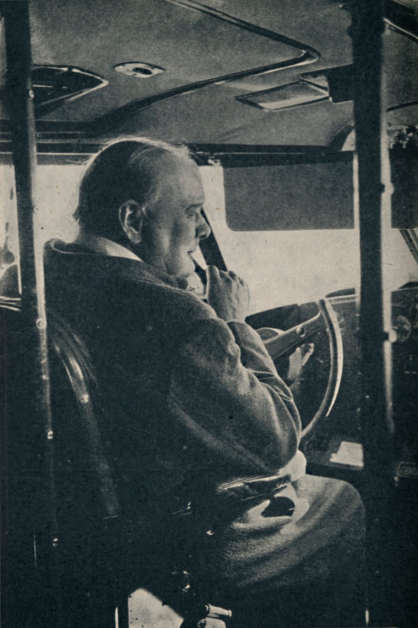 Mr Churchill med R.A.F. - vid reglagen på flygbåten Berwick, 1942, 1945. av Unbekannt