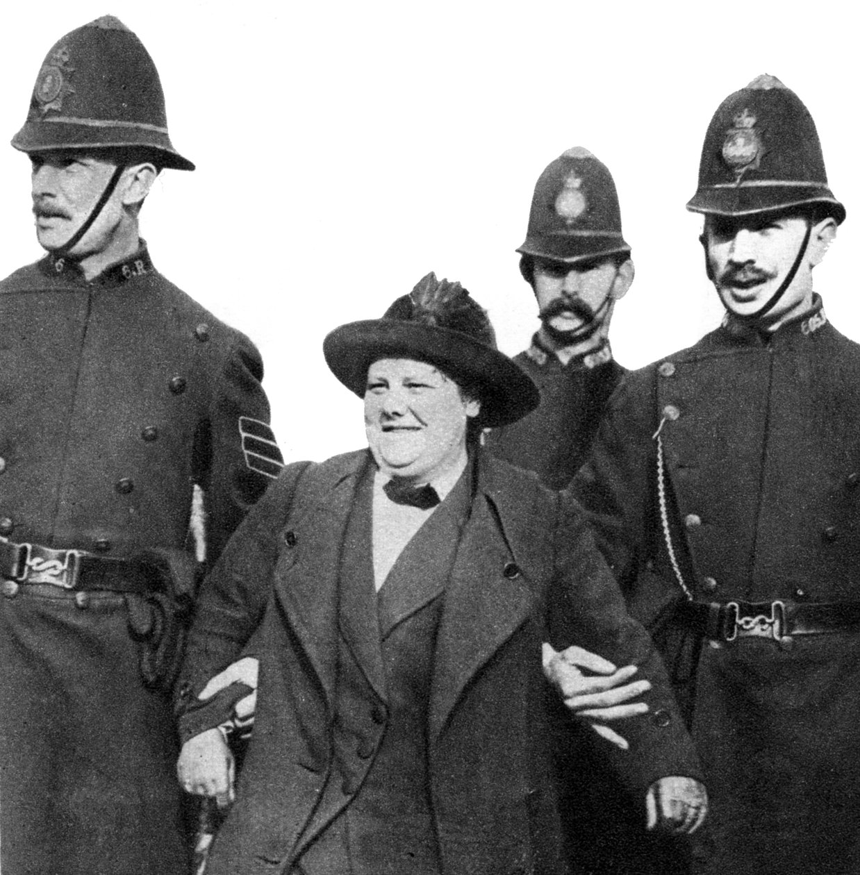 Mrs Flora Drummond, arresterad i Hyde Park, London, 1914, 1935 av Unbekannt