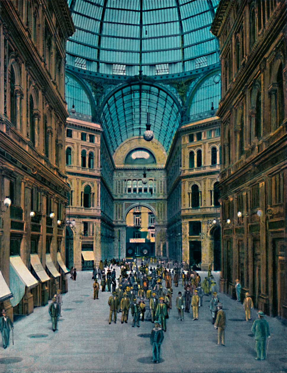 Neapel - Interiör av Galleria Umberto I, Interiör av Galleria Umberto I, c1900. av Unbekannt