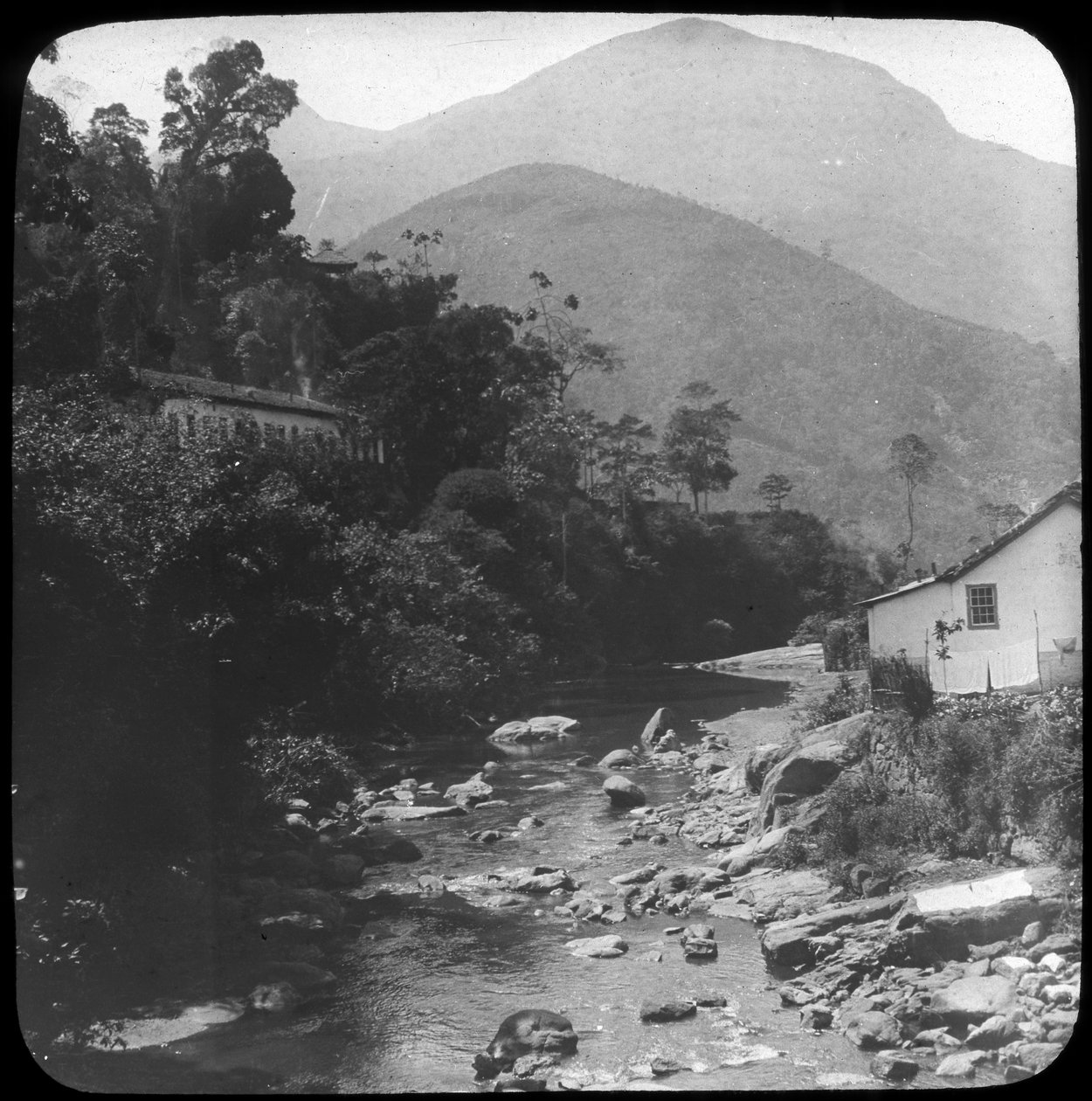Nära Petrópolis, Rio de Janeiro, Brasilien, sent 1800- eller tidigt 1900-tal av Unbekannt