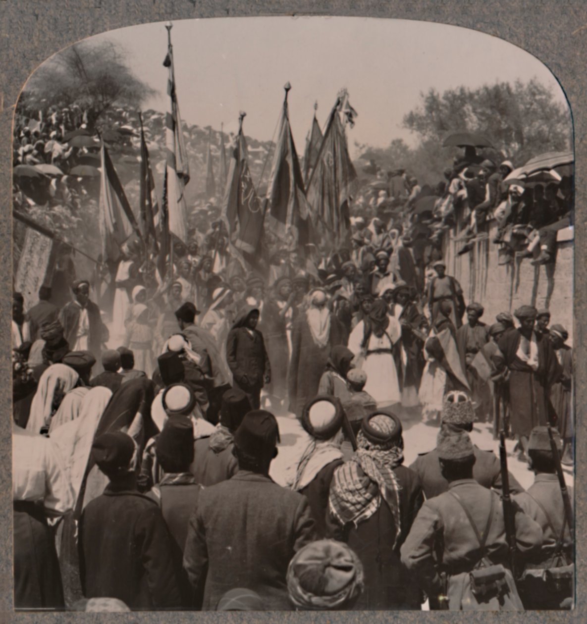 Nebi Musa procession, c1900 av Unbekannt