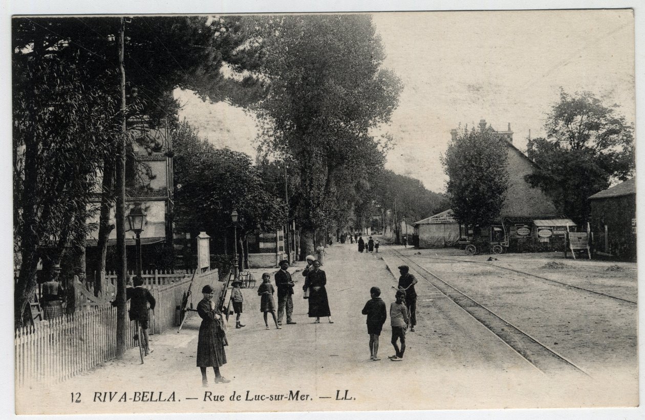 Normandie, Calvados (14), Ouistreham: utsikt över gatan Luc sur Mer i Riva Bella (Riva-Bella) - Vykort sent 1800-tal - början av 1900-talet av Unbekannt