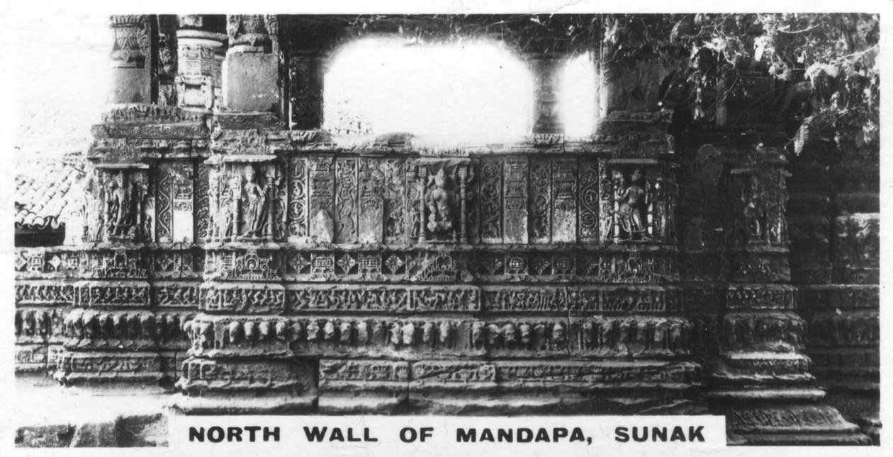 Norra väggen i Mandapa, Sunak, Indien, c1925 av Unbekannt