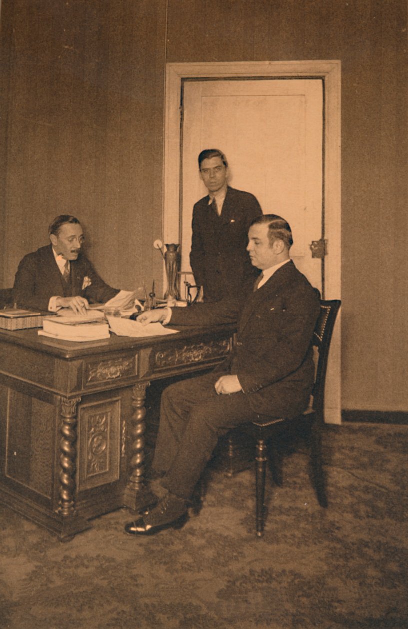 Sekreterarens kontor vid den kubanska ambassaden i Bryssel, Belgien, 1927. av Unbekannt