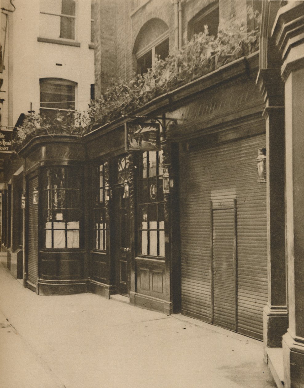 Olde Dr. Butlers Head, etablerad i Masons Avenue 1616, c1935. av Unbekannt