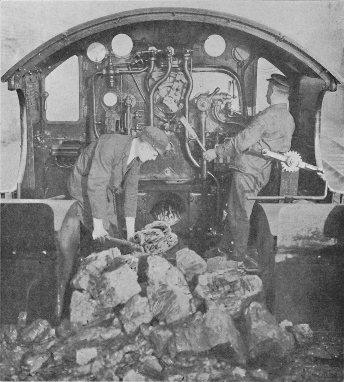 På fotplattan av en Great Western Express Engine, 1926 av Unbekannt