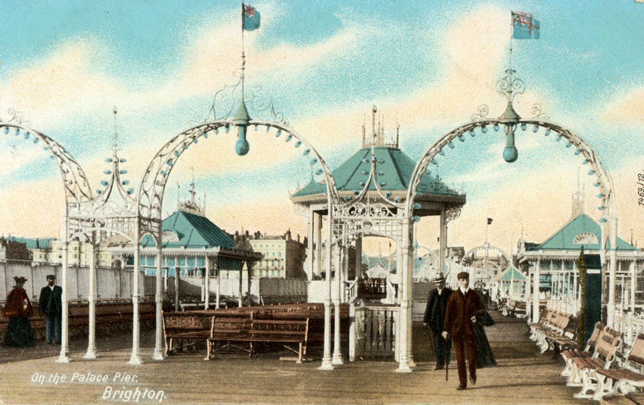 På Palace Pier, Brighton, Sussex, c1900-talet av Unbekannt