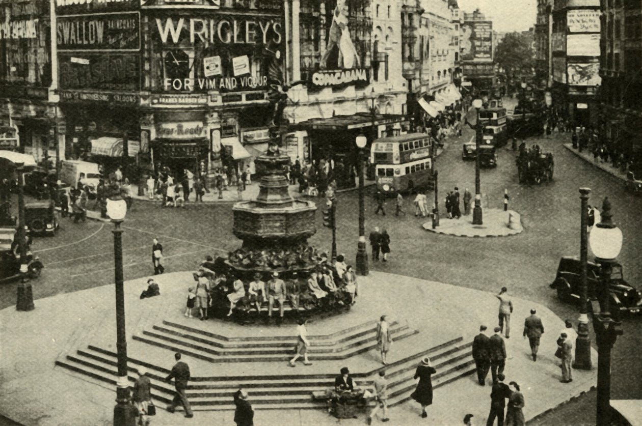 En av Londons mest älskade statyer är den av Eros som övergår fontänen vid Piccadilly Circu av Unbekannt