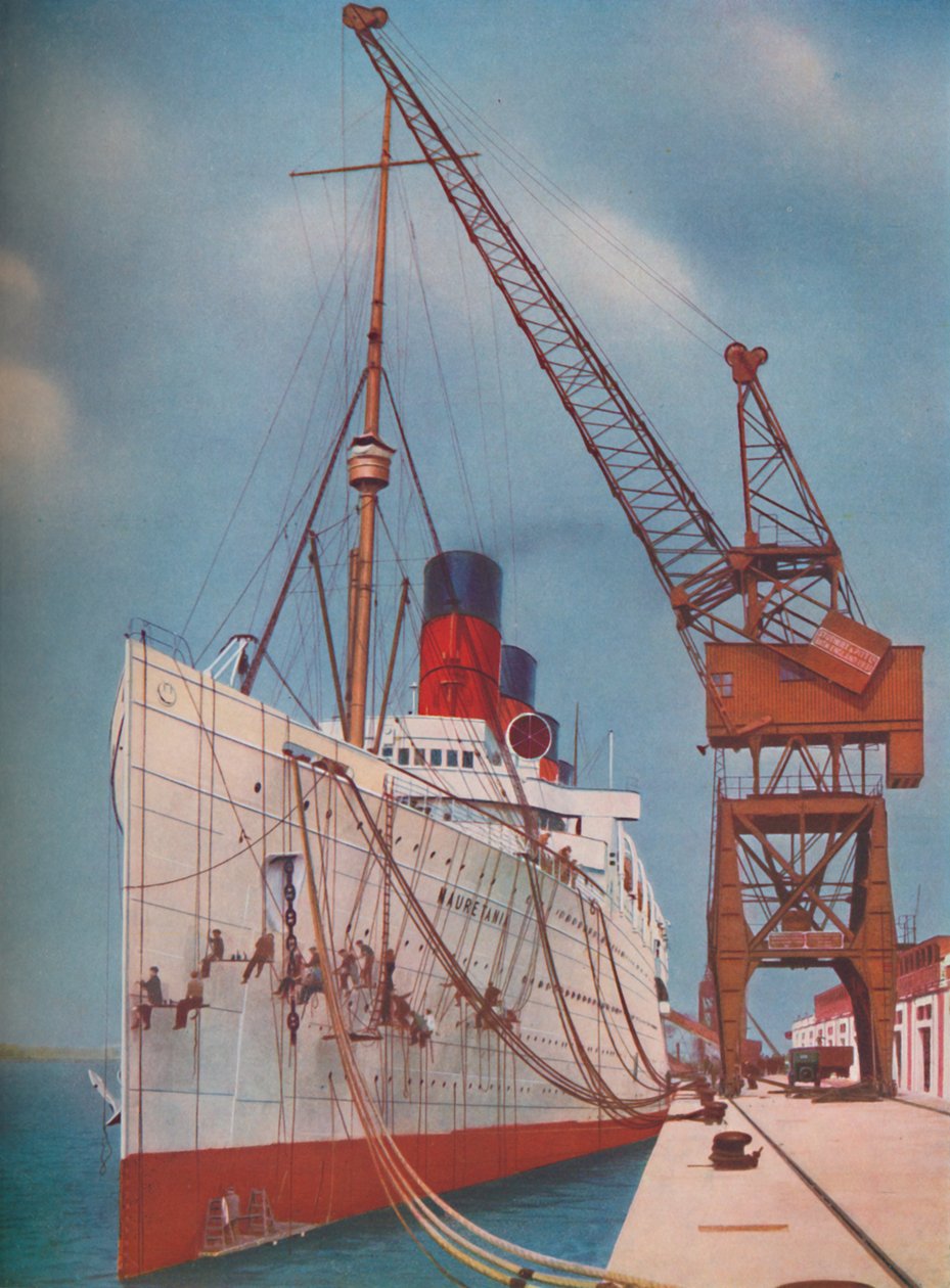 En av de mest populära transatlantiska linjefartygen, Mauretania i Southampton, 1937 av Unbekannt