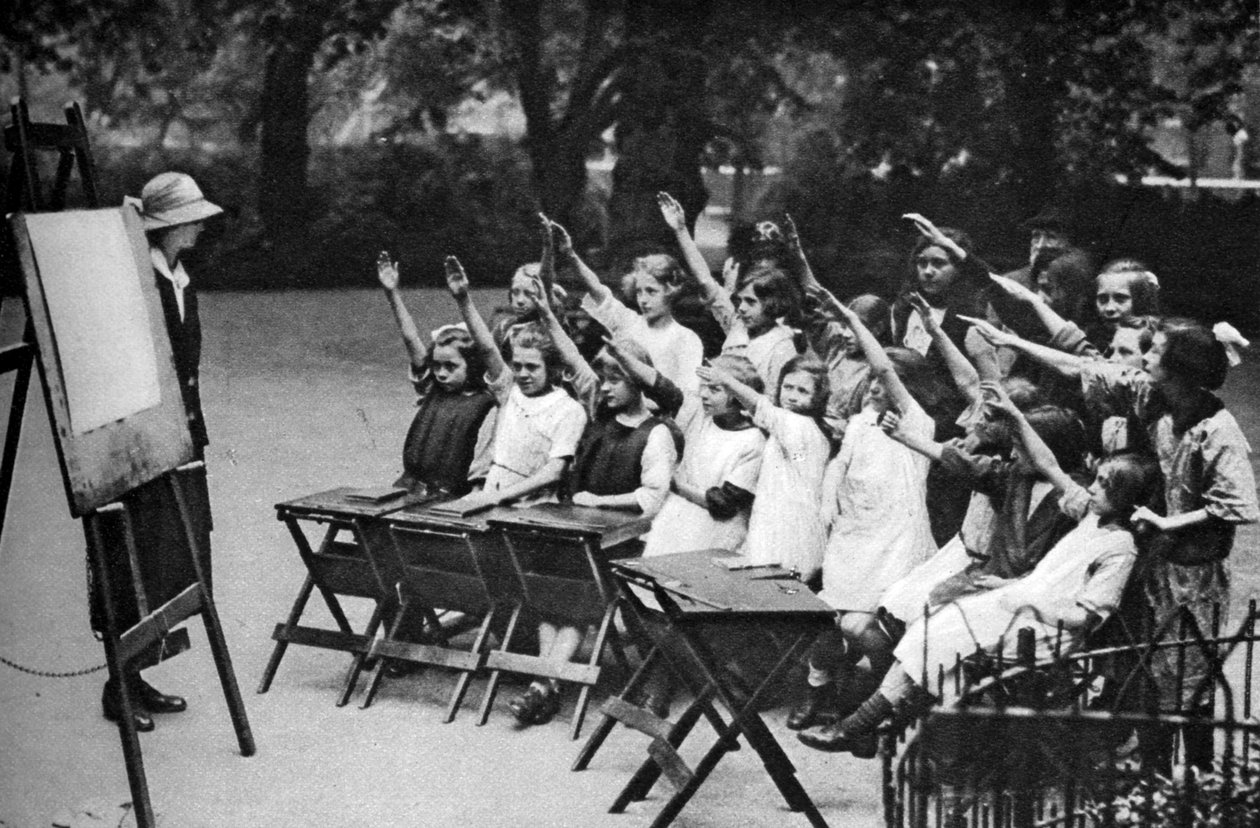 Friluftsklass i Lincolns Inn Fields, London, 1926-1927 av Unbekannt