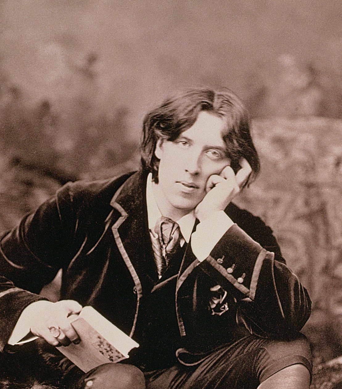 Oscar Wilde, irländsk född dramatiker och kvickhet, 1882 av Unbekannt