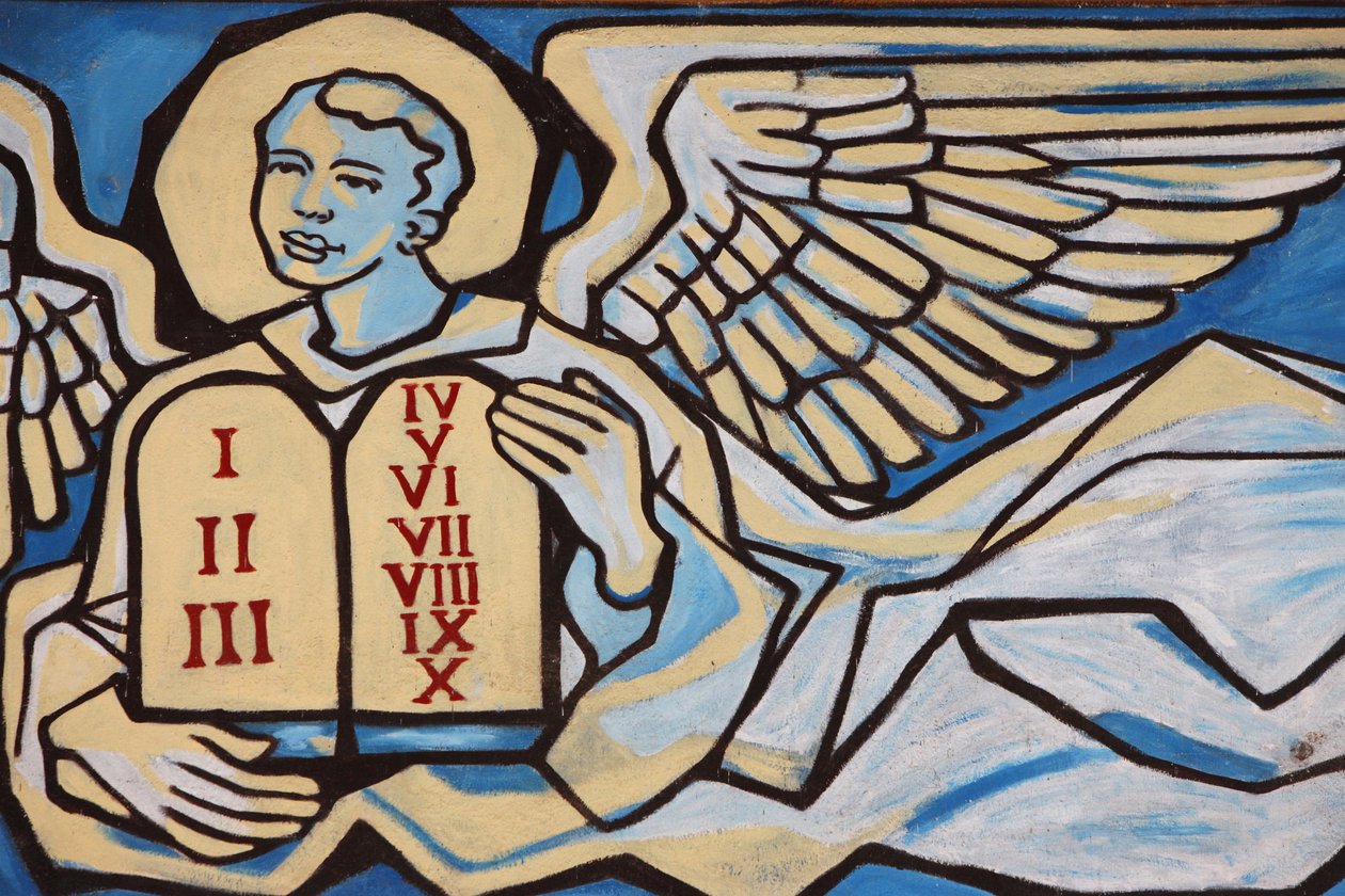 Målning i Our Lady of Togo-kyrkan: Ängel som håller lagens bord, Togoville, Togo av Unbekannt