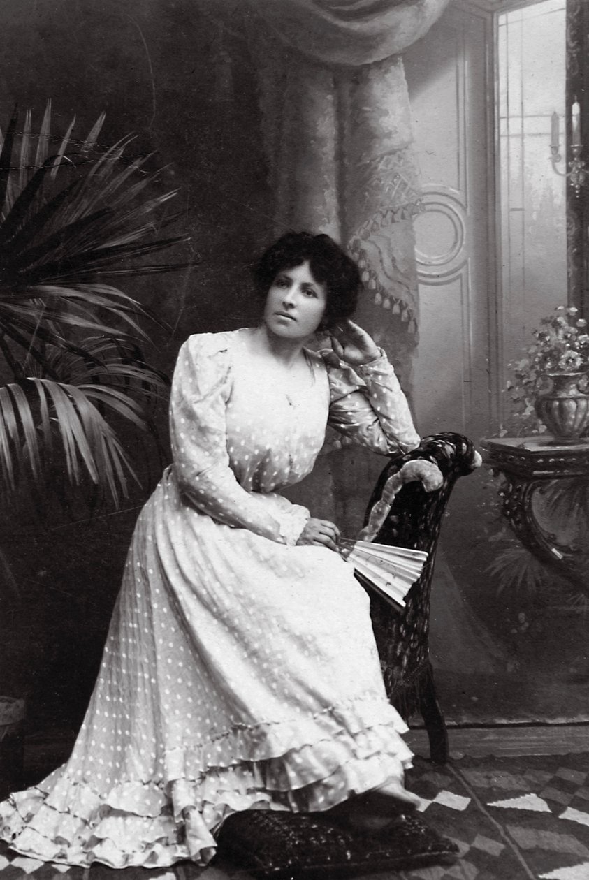 Porträtt av Antonina Dronk, c1900-c1908 av Unbekannt